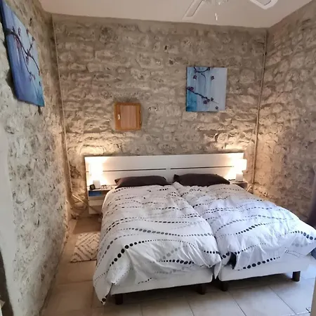 Maison De Charme Relaxation, Art Et Exploration